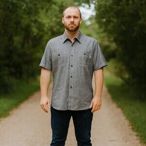 Woolrich Gray XL Short Sleeve Button Up Camp Shirt Button Chest Pockets Travel